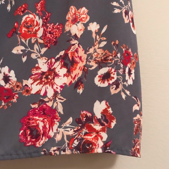 Floral Off the Shoulder Top - Picture 4 of 5